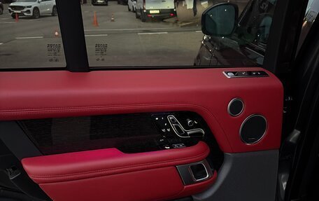 Land Rover Range Rover IV рестайлинг, 2018 год, 8 000 000 рублей, 10 фотография