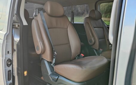 Hyundai Grand Starex Grand Starex I рестайлинг 2, 2019 год, 4 300 000 рублей, 28 фотография
