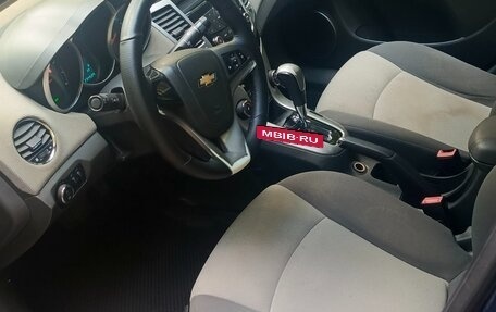 Chevrolet Cruze II, 2010 год, 450 000 рублей, 9 фотография