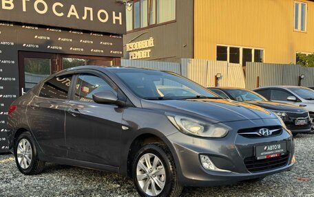 Hyundai Solaris II рестайлинг, 2011 год, 699 000 рублей, 4 фотография
