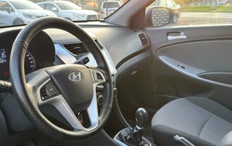 Hyundai Solaris II рестайлинг, 2011 год, 699 000 рублей, 9 фотография