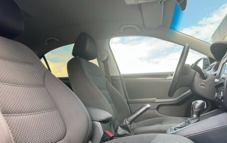Volkswagen Jetta VI, 2011 год, 987 000 рублей, 7 фотография