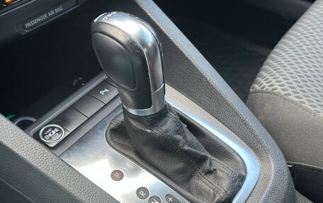 Volkswagen Jetta VI, 2011 год, 987 000 рублей, 19 фотография