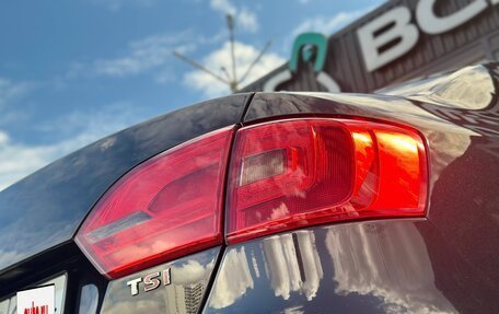 Volkswagen Jetta VI, 2011 год, 987 000 рублей, 12 фотография