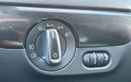 Volkswagen Jetta VI, 2011 год, 987 000 рублей, 22 фотография