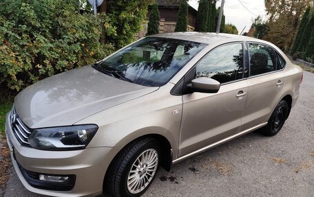 Volkswagen Polo VI (EU Market), 2016 год, 980 000 рублей, 2 фотография