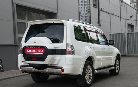 Mitsubishi Pajero IV, 2014 год, 2 360 000 рублей, 4 фотография