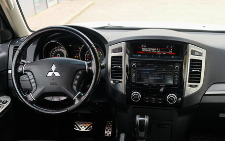 Mitsubishi Pajero IV, 2014 год, 2 360 000 рублей, 11 фотография