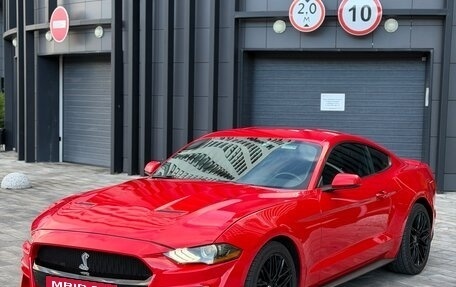 Ford Mustang VI рестайлинг, 2019 год, 1 620 000 рублей, 6 фотография