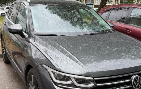Volkswagen Tiguan II, 2021 год, 3 750 000 рублей, 3 фотография