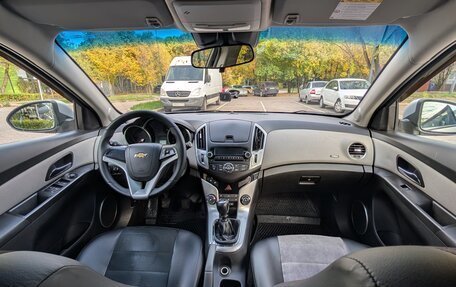 Chevrolet Cruze II, 2013 год, 900 000 рублей, 6 фотография