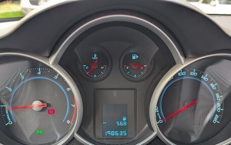Chevrolet Cruze II, 2013 год, 900 000 рублей, 8 фотография