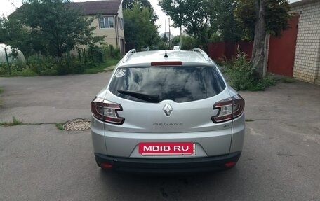 Renault Megane III, 2009 год, 700 000 рублей, 2 фотография