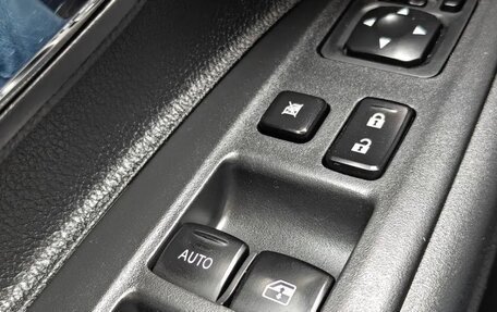 Mitsubishi Outlander III рестайлинг 3, 2017 год, 1 700 000 рублей, 13 фотография