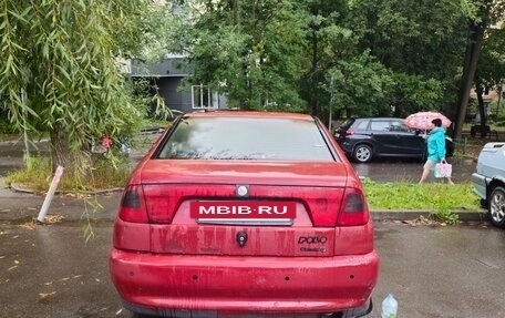 Volkswagen Polo III рестайлинг, 1996 год, 70 000 рублей, 2 фотография