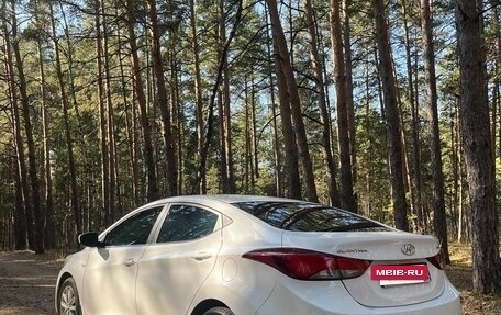 Hyundai Elantra V, 2013 год, 990 000 рублей, 5 фотография