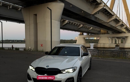BMW 3 серия, 2019 год, 3 190 000 рублей, 12 фотография