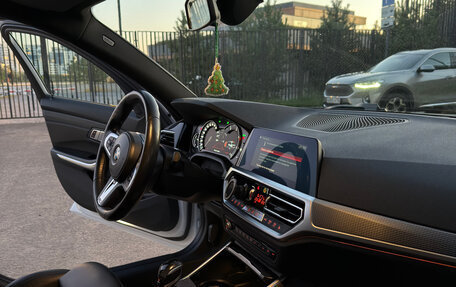 BMW 3 серия, 2019 год, 3 190 000 рублей, 31 фотография