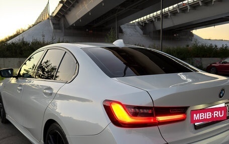 BMW 3 серия, 2019 год, 3 190 000 рублей, 21 фотография