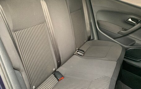 Volkswagen Polo VI (EU Market), 2012 год, 825 000 рублей, 25 фотография