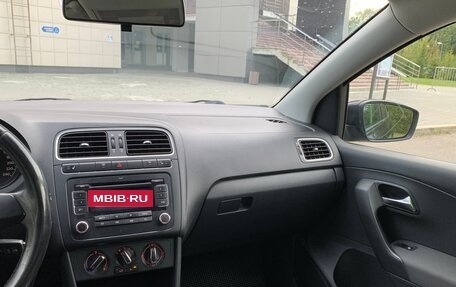 Volkswagen Polo VI (EU Market), 2012 год, 825 000 рублей, 23 фотография