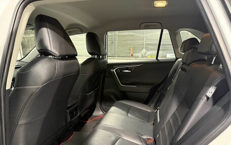 Toyota RAV4, 2020 год, 3 599 800 рублей, 6 фотография