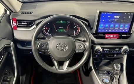Toyota RAV4, 2020 год, 3 599 800 рублей, 10 фотография