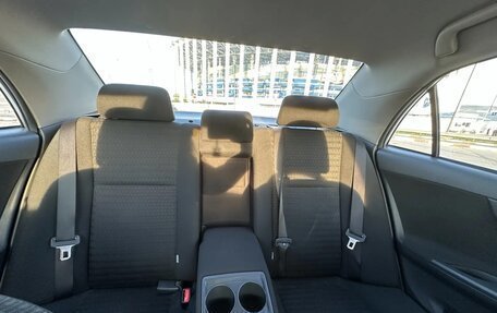 Toyota Corolla, 2011 год, 905 000 рублей, 14 фотография
