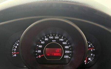 KIA Soul II рестайлинг, 2016 год, 1 369 000 рублей, 13 фотография