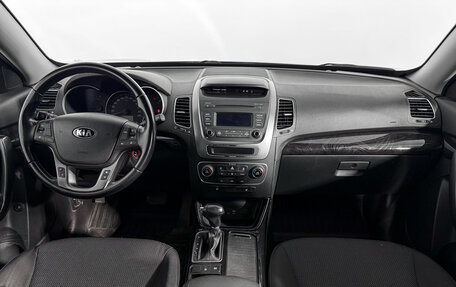 KIA Sorento II рестайлинг, 2019 год, 1 999 000 рублей, 15 фотография