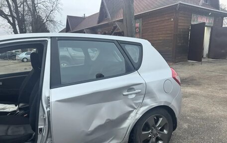 KIA cee'd I рестайлинг, 2010 год, 395 000 рублей, 6 фотография