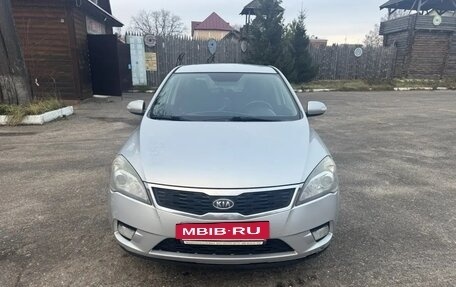KIA cee'd I рестайлинг, 2010 год, 395 000 рублей, 11 фотография