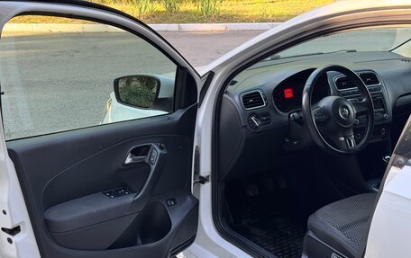 Volkswagen Polo VI (EU Market), 2012 год, 780 000 рублей, 10 фотография