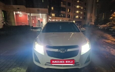 Chevrolet Cruze II, 2013 год, 680 000 рублей, 7 фотография