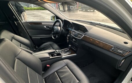 Mercedes-Benz E-Класс, 2011 год, 1 550 000 рублей, 8 фотография