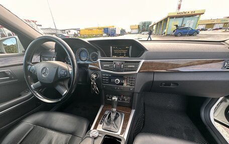 Mercedes-Benz E-Класс, 2011 год, 1 550 000 рублей, 7 фотография