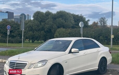 Mercedes-Benz E-Класс, 2011 год, 1 550 000 рублей, 4 фотография