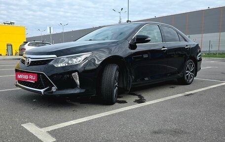 Toyota Camry, 2017 год, 1 960 000 рублей, 3 фотография