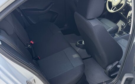 Skoda Rapid I, 2018 год, 1 300 000 рублей, 6 фотография