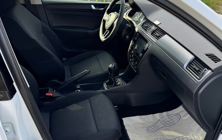 Skoda Rapid I, 2018 год, 1 300 000 рублей, 5 фотография
