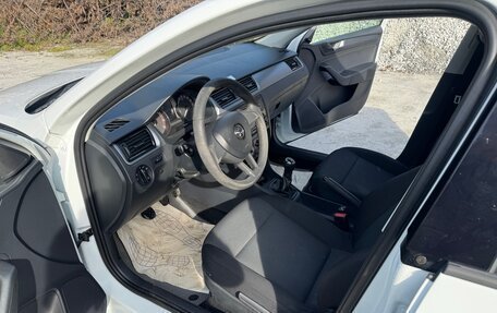 Skoda Rapid I, 2018 год, 1 300 000 рублей, 8 фотография