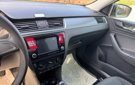 Skoda Rapid I, 2018 год, 1 300 000 рублей, 13 фотография