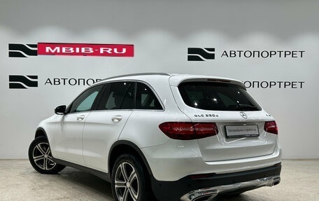 Mercedes-Benz GLC, 2016 год, 1 999 000 рублей, 3 фотография