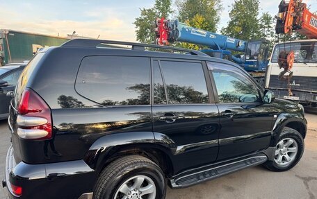 Toyota Land Cruiser Prado 120 рестайлинг, 2008 год, 2 700 000 рублей, 2 фотография