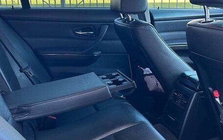 BMW 3 серия, 2009 год, 1 650 000 рублей, 14 фотография