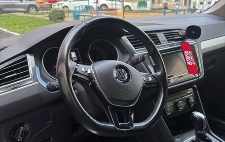 Volkswagen Tiguan II, 2018 год, 2 100 000 рублей, 6 фотография