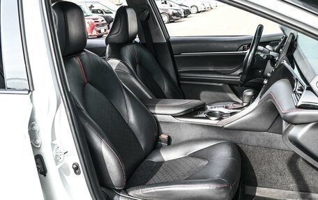 Toyota Camry, 2021 год, 2 969 000 рублей, 8 фотография