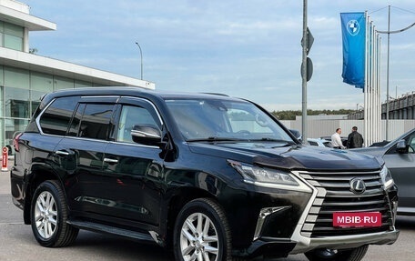 Lexus LX III, 2017 год, 8 997 000 рублей, 3 фотография