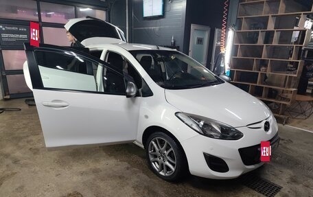 Mazda 2 III, 2014 год, 850 000 рублей, 2 фотография