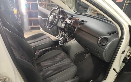 Mazda 2 III, 2014 год, 850 000 рублей, 13 фотография